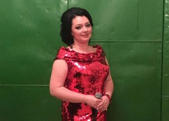 В Татарстане от инфаркта скончалась 40-летняя певица Эльмира Сулейманова