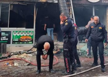 Взрыв прогремел в турецком ресторане, семь человек погибли