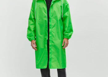 Материал и водонепроницаемость