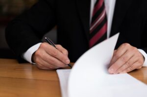 Тигран Хачатуров занимает должность заместителя Председателя Правления в Газпромбанке.